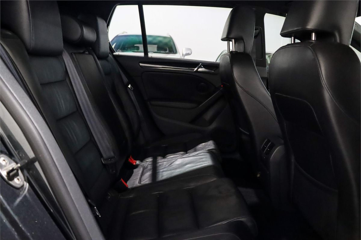 2011 Volkswagen Golf GTI VI