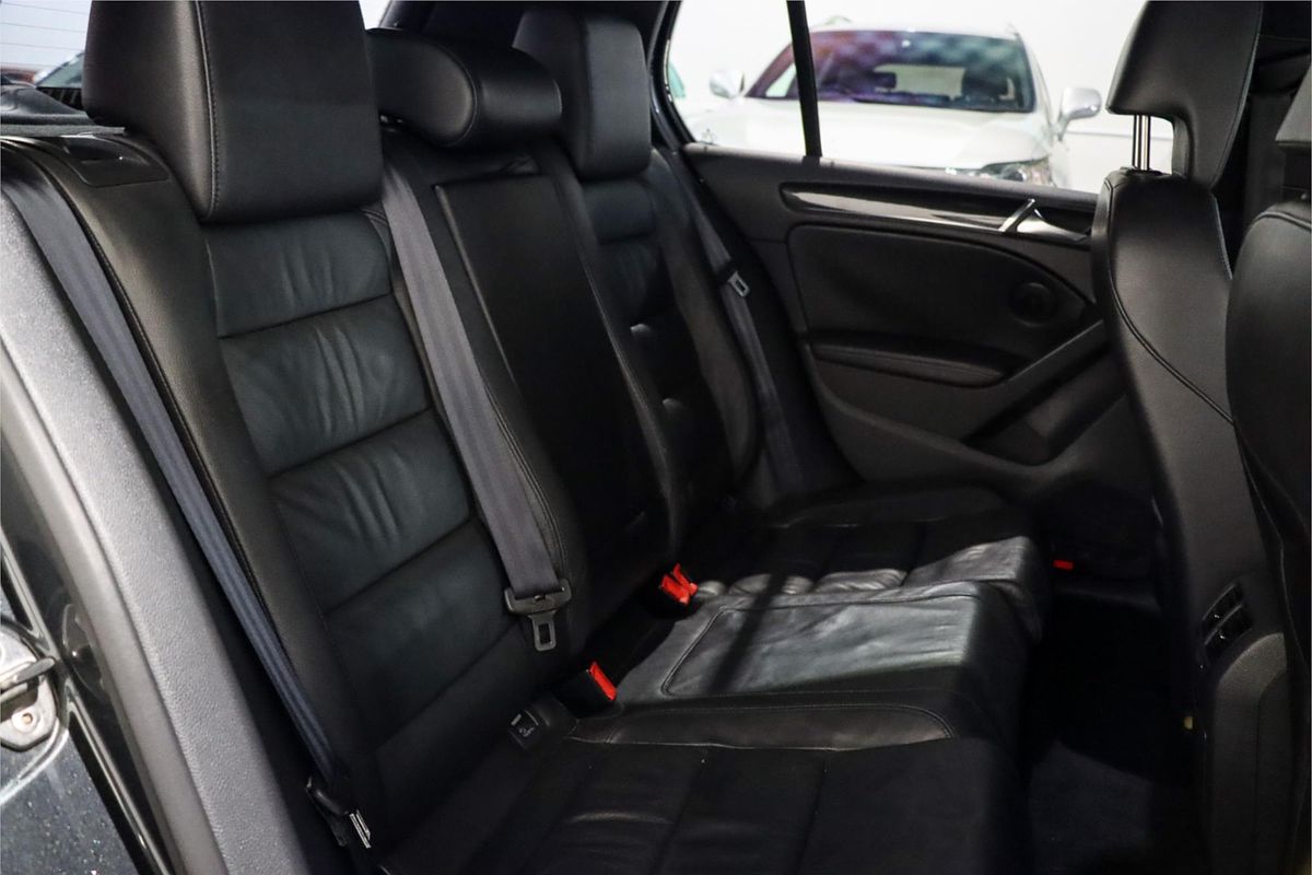 2011 Volkswagen Golf GTI VI
