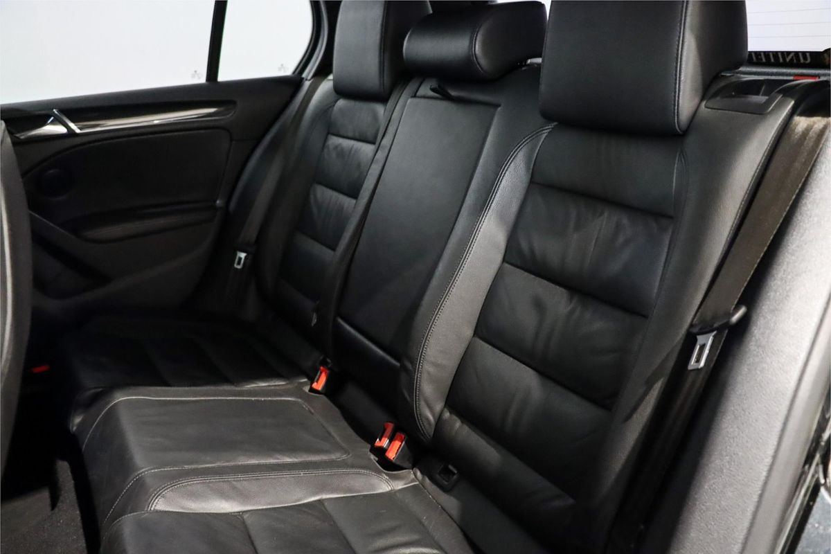 2011 Volkswagen Golf GTI VI