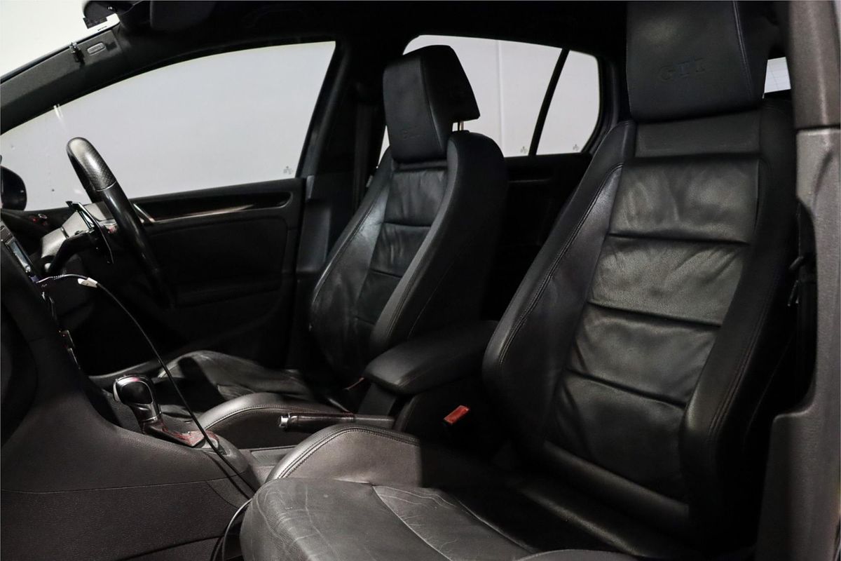 2011 Volkswagen Golf GTI VI
