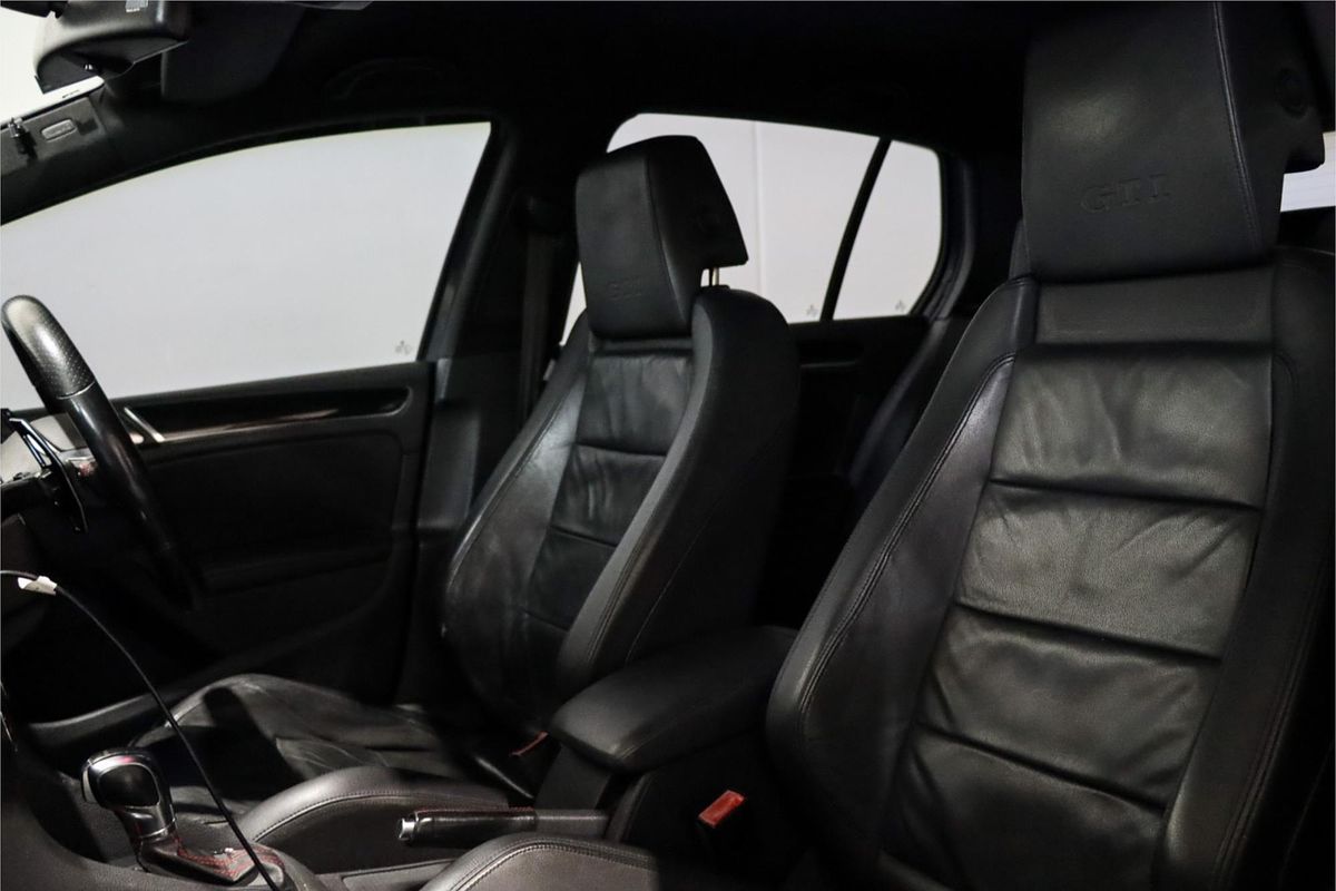 2011 Volkswagen Golf GTI VI