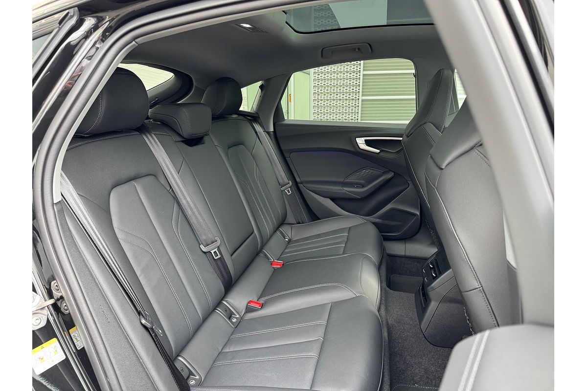 2025 Audi A5 TFSI 150kW S line B10