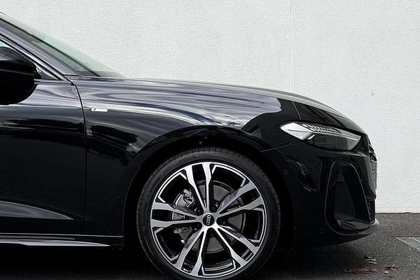 2025 Audi A5 TFSI 150kW S line B10
