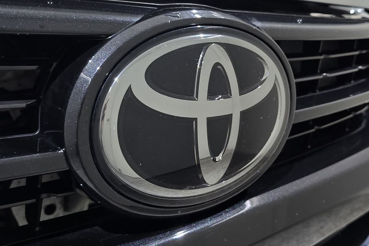 2023 Toyota Hilux SR5 GUN126R 4X4
