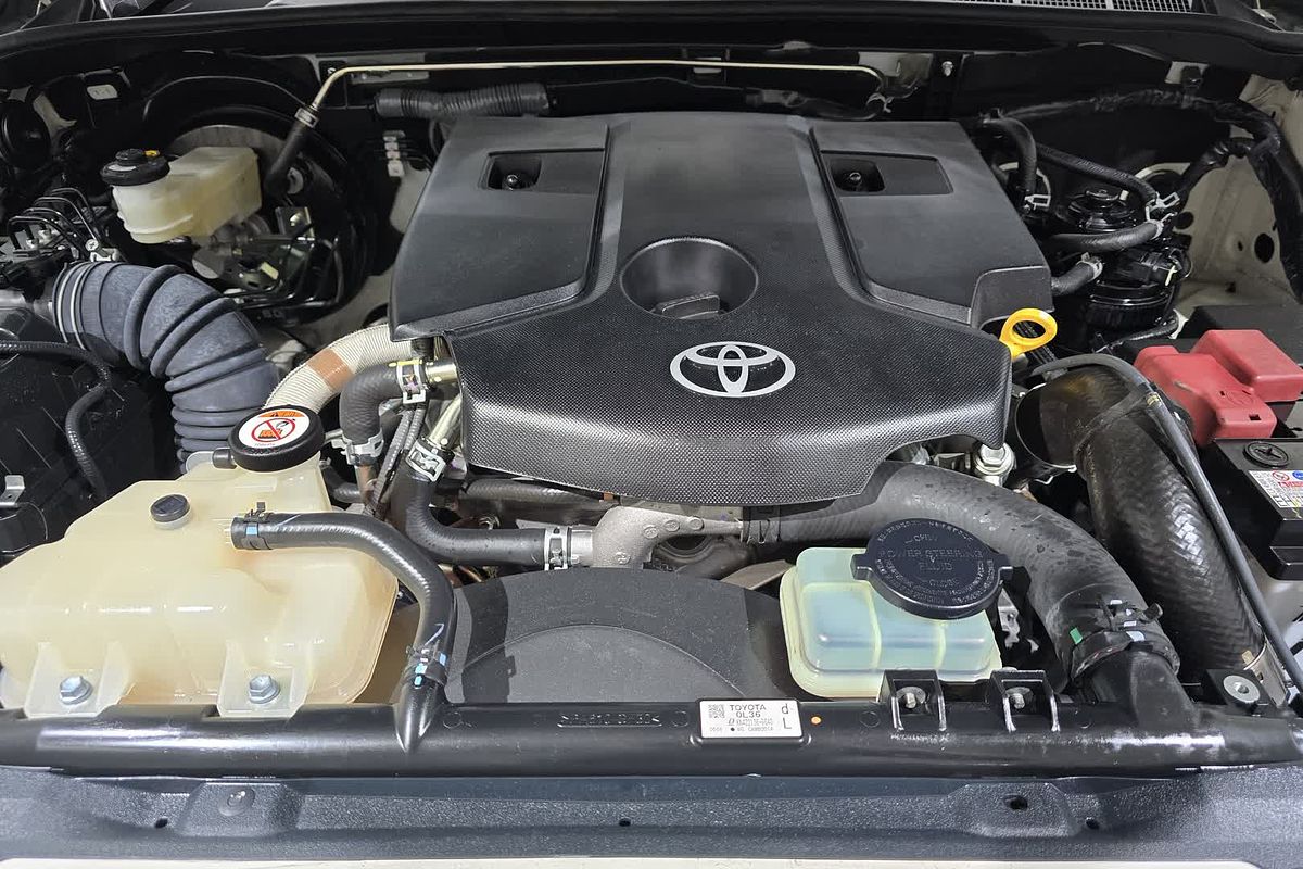 2023 Toyota Hilux SR5 GUN126R 4X4