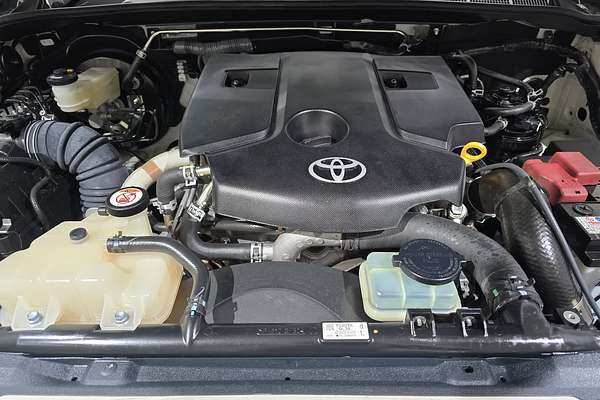 2023 Toyota Hilux SR5 GUN126R 4X4