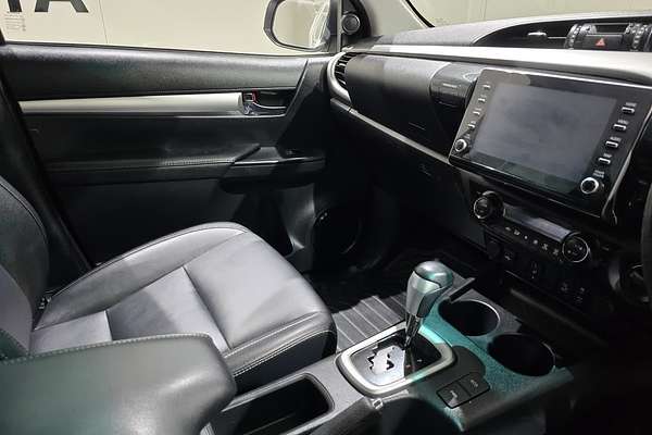 2023 Toyota Hilux SR5 GUN126R 4X4