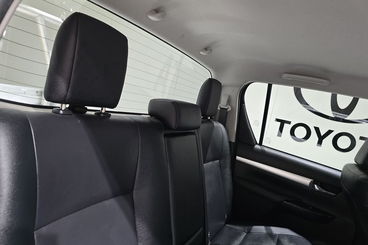 2023 Toyota Hilux SR5 GUN126R 4X4
