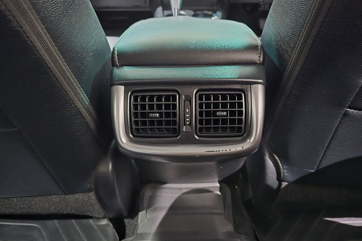 2023 Toyota Hilux SR5 GUN126R 4X4