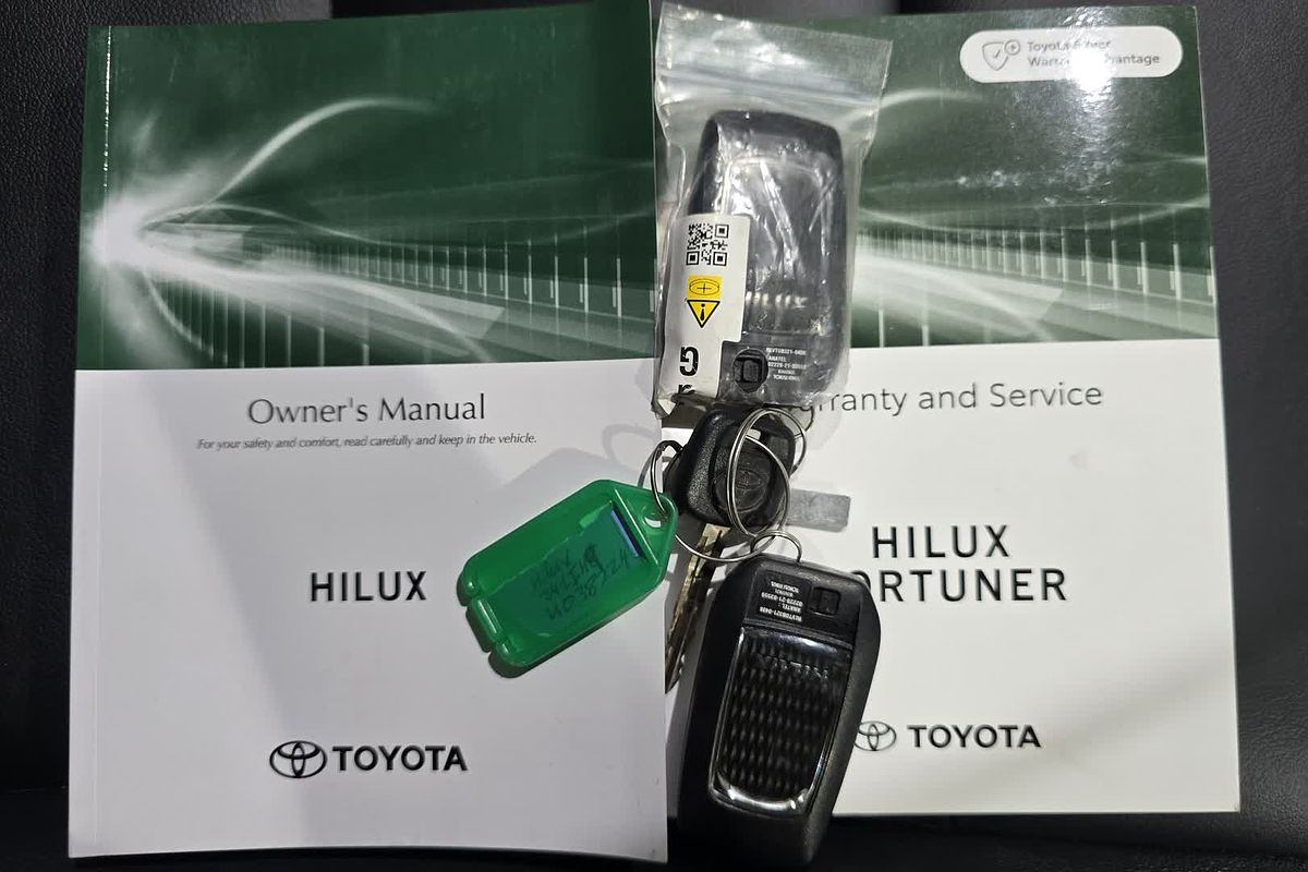2023 Toyota Hilux SR5 GUN126R 4X4