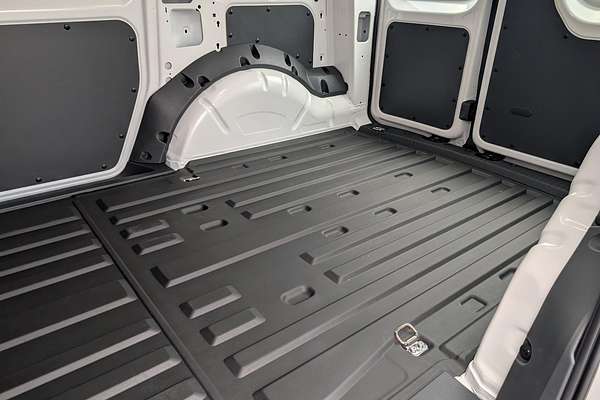 2025 Volkswagen Caddy TDI320 5 SWB