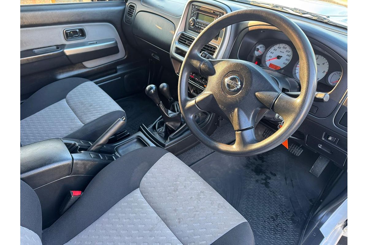2010 Nissan Navara ST-R D22 4X4