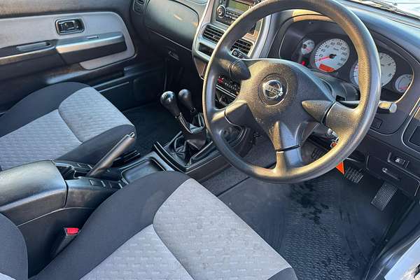 2010 Nissan Navara ST-R D22 4X4