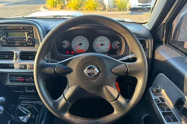 2010 Nissan Navara ST-R D22 4X4