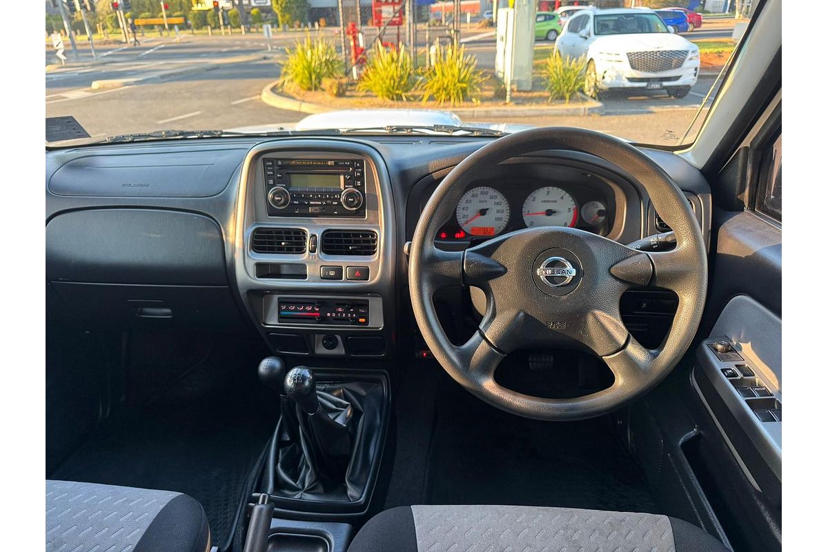 2010 Nissan Navara ST-R D22 4X4