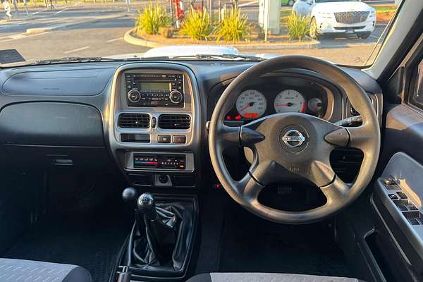2010 Nissan Navara ST-R D22 4X4