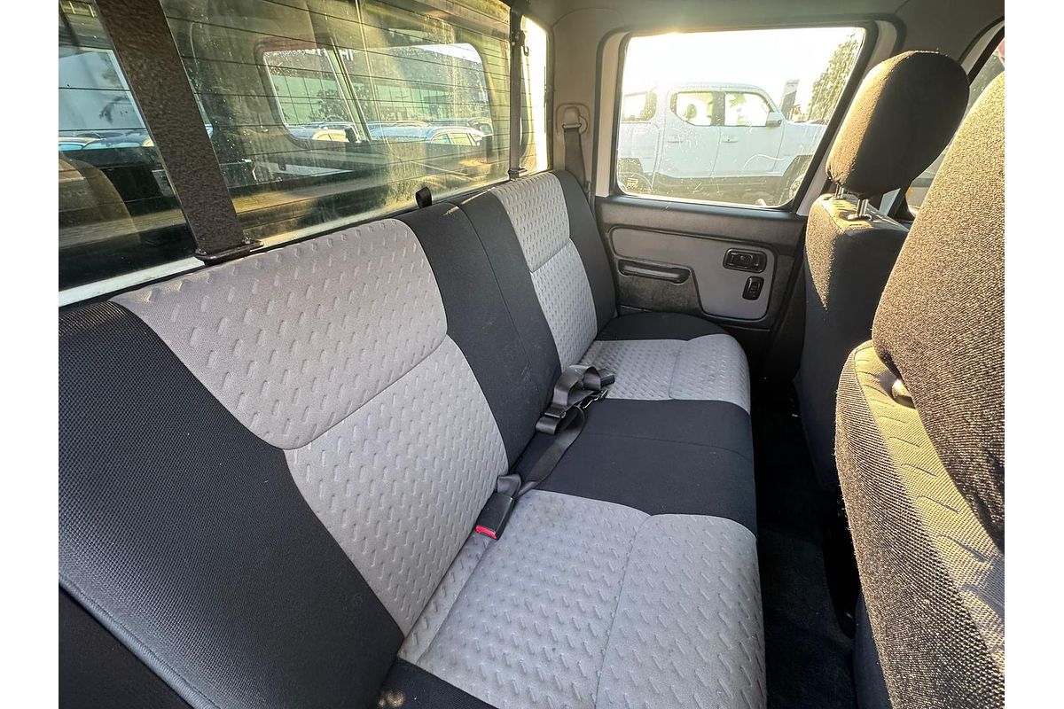 2010 Nissan Navara ST-R D22 4X4