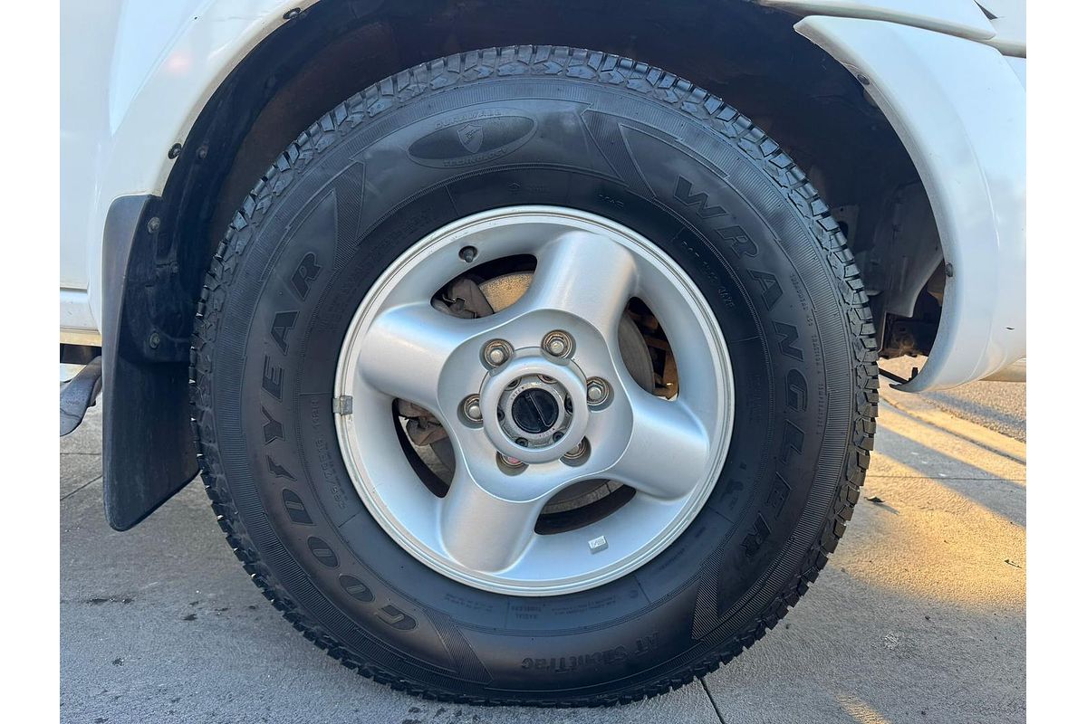 2010 Nissan Navara ST-R D22 4X4