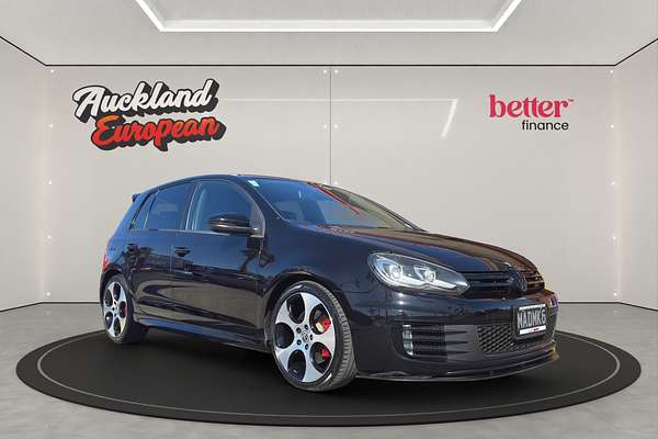 2011 Volkswagen Golf GTI PERFORMANCE EDITION