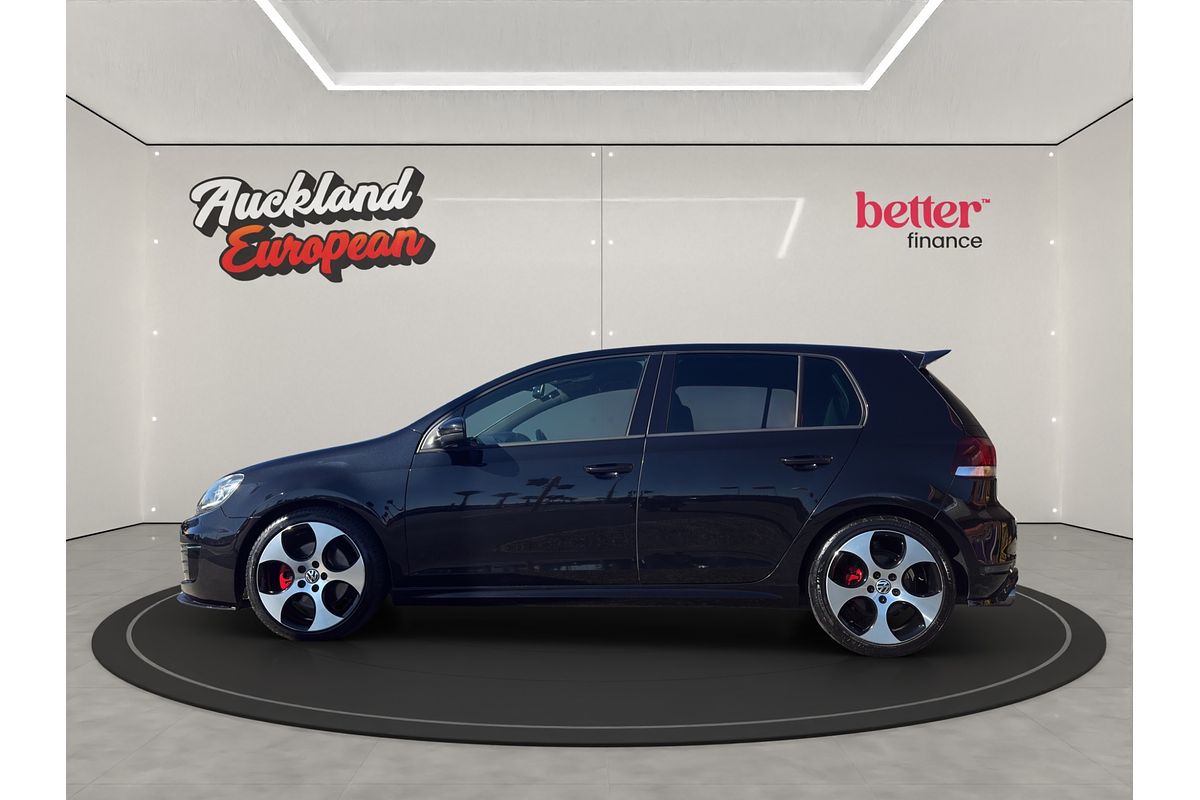 2011 Volkswagen Golf GTI PERFORMANCE EDITION