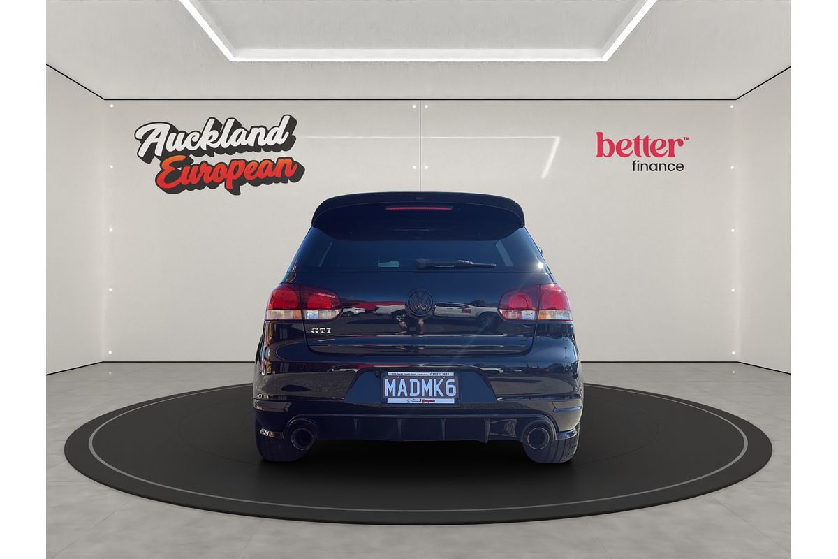 2011 Volkswagen Golf GTI PERFORMANCE EDITION