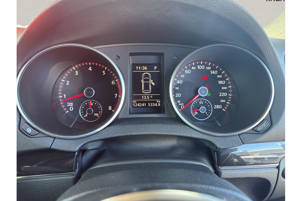 2011 Volkswagen Golf GTI PERFORMANCE EDITION