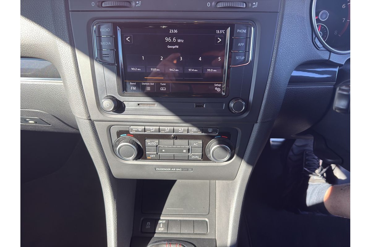 2011 Volkswagen Golf GTI PERFORMANCE EDITION