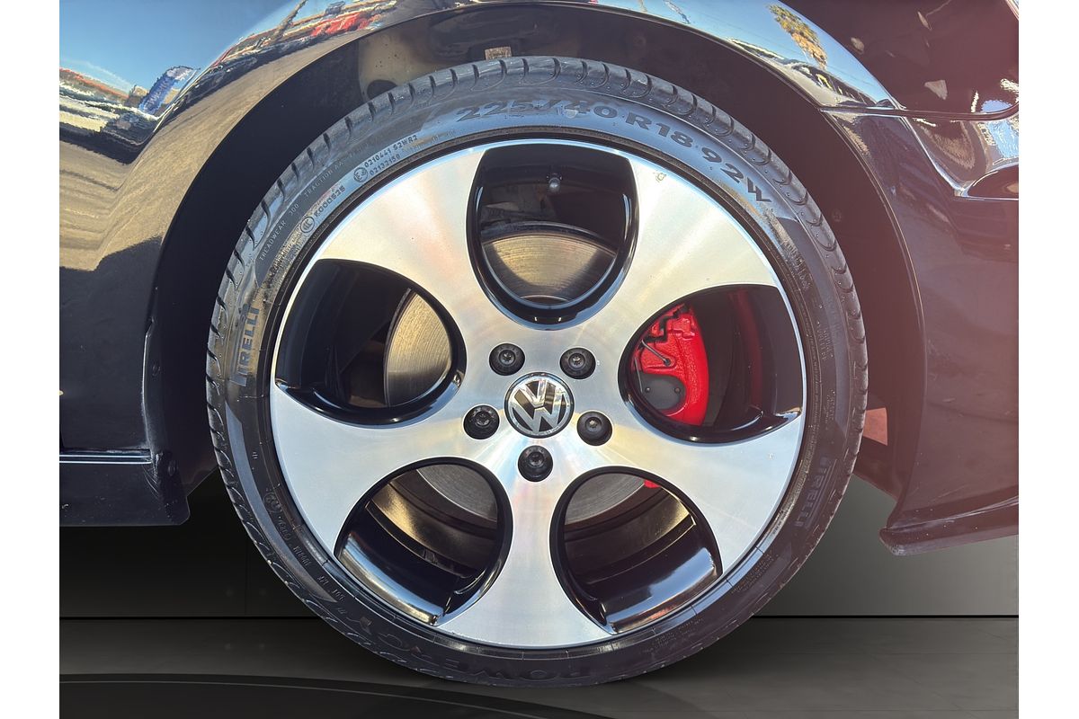 2011 Volkswagen Golf GTI PERFORMANCE EDITION