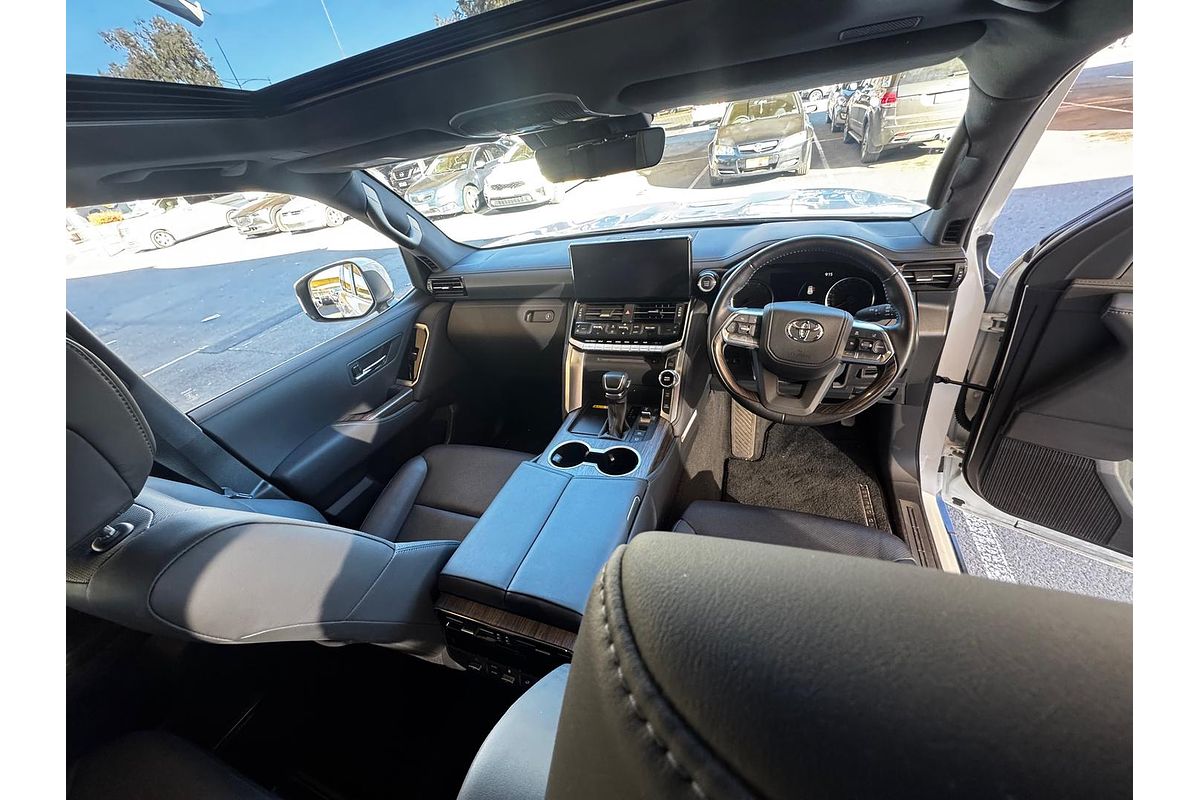 2022 Toyota Landcruiser VX FJA300R