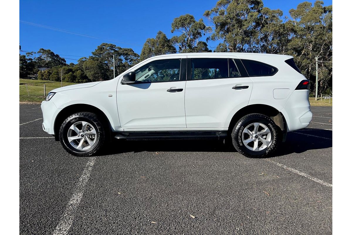 2023 Isuzu MU-X LS-M