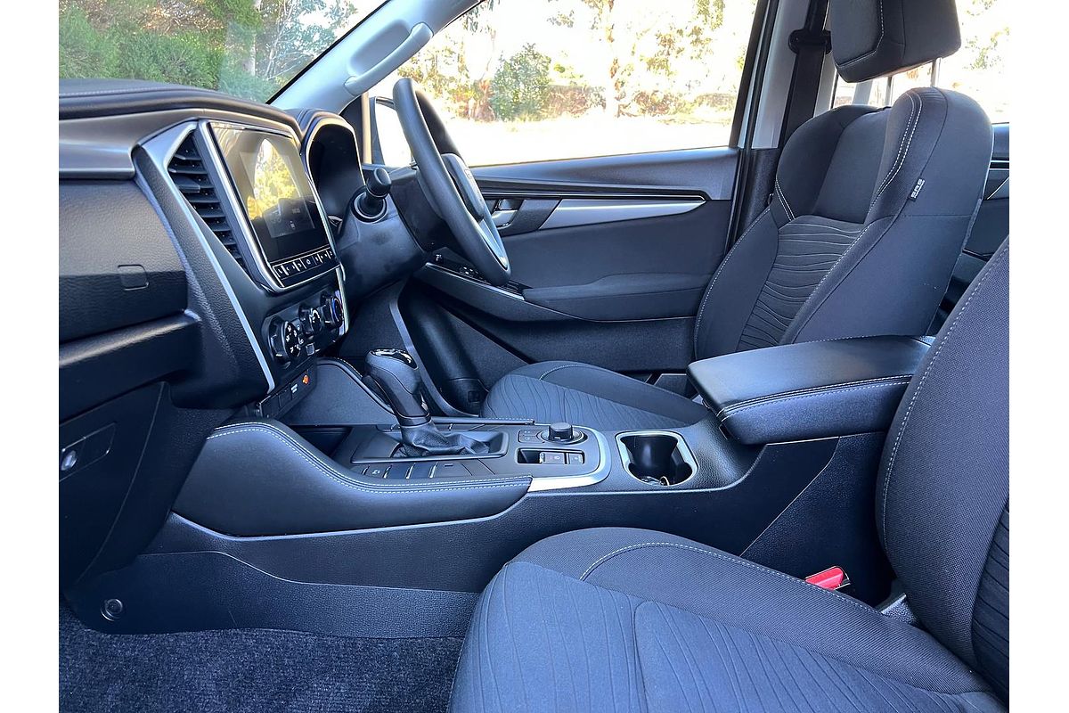 2023 Isuzu MU-X LS-M