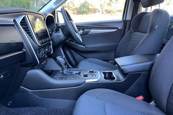 2023 Isuzu MU-X LS-M