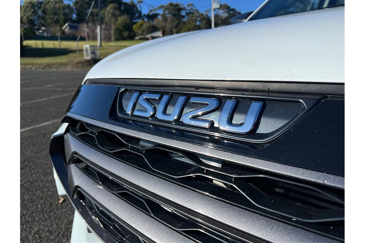 2023 Isuzu MU-X LS-M