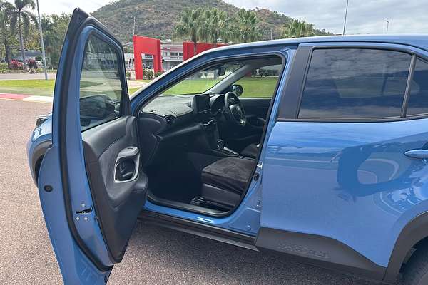 2025 Toyota Yaris Cross GX MXPJ15R