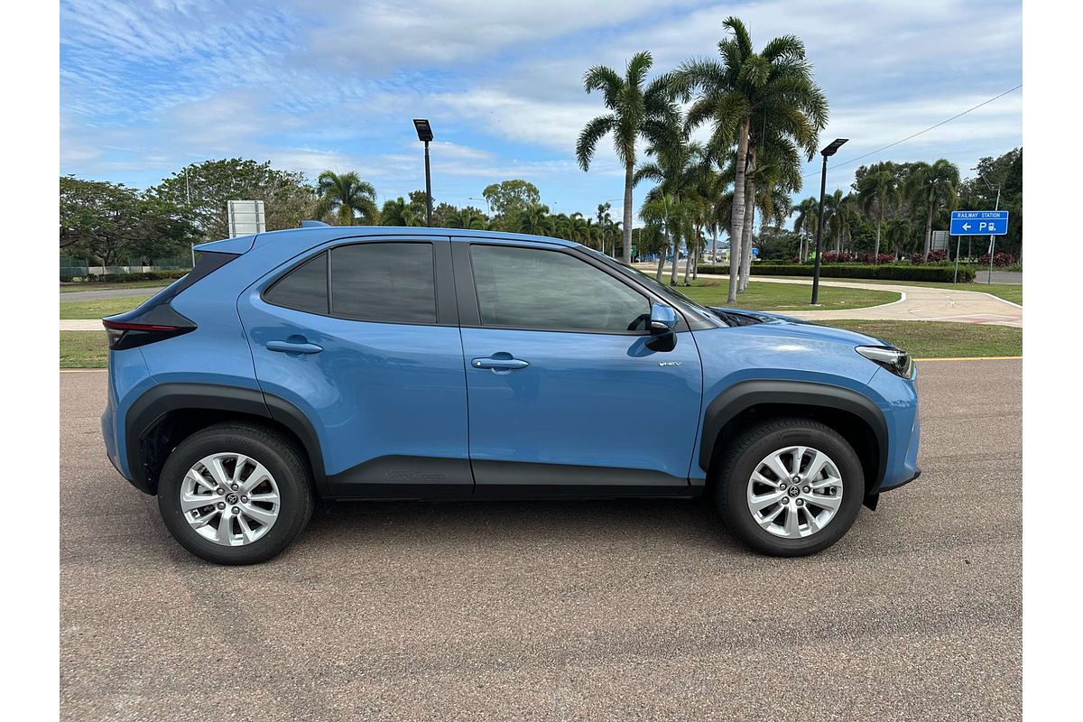 2025 Toyota Yaris Cross GX MXPJ15R