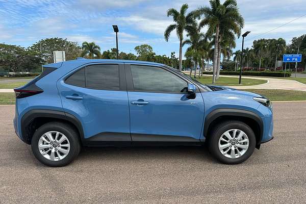 2025 Toyota Yaris Cross GX MXPJ15R