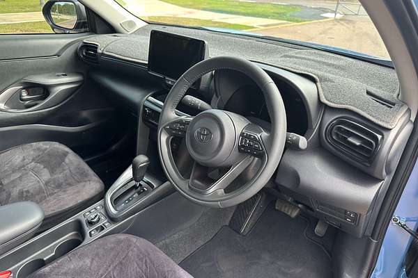 2025 Toyota Yaris Cross GX MXPJ15R