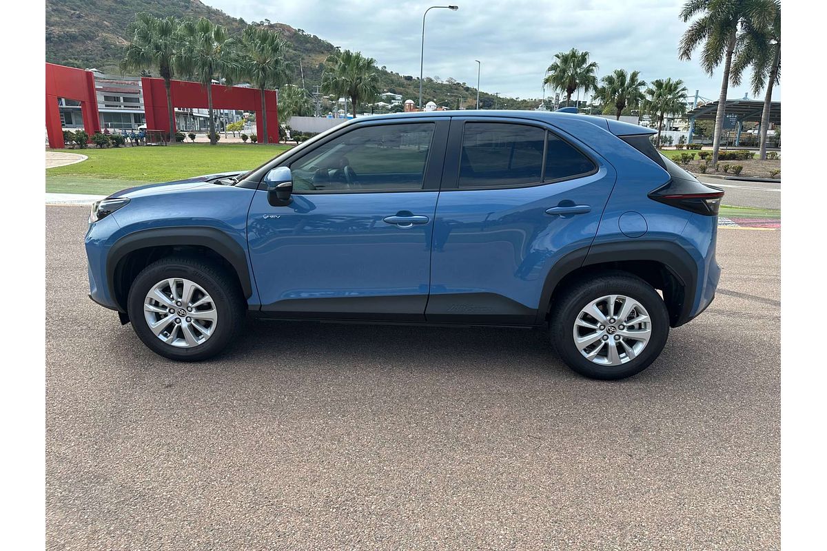 2025 Toyota Yaris Cross GX MXPJ15R