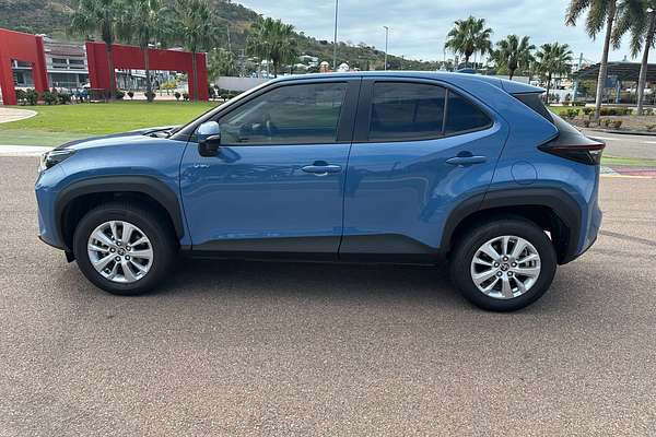 2025 Toyota Yaris Cross GX MXPJ15R