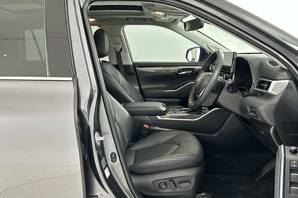 2023 Toyota Kluger Grande AXUH78R