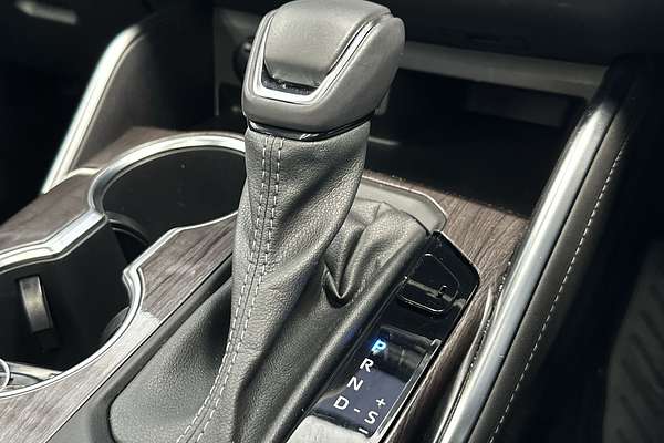 2023 Toyota Kluger Grande AXUH78R