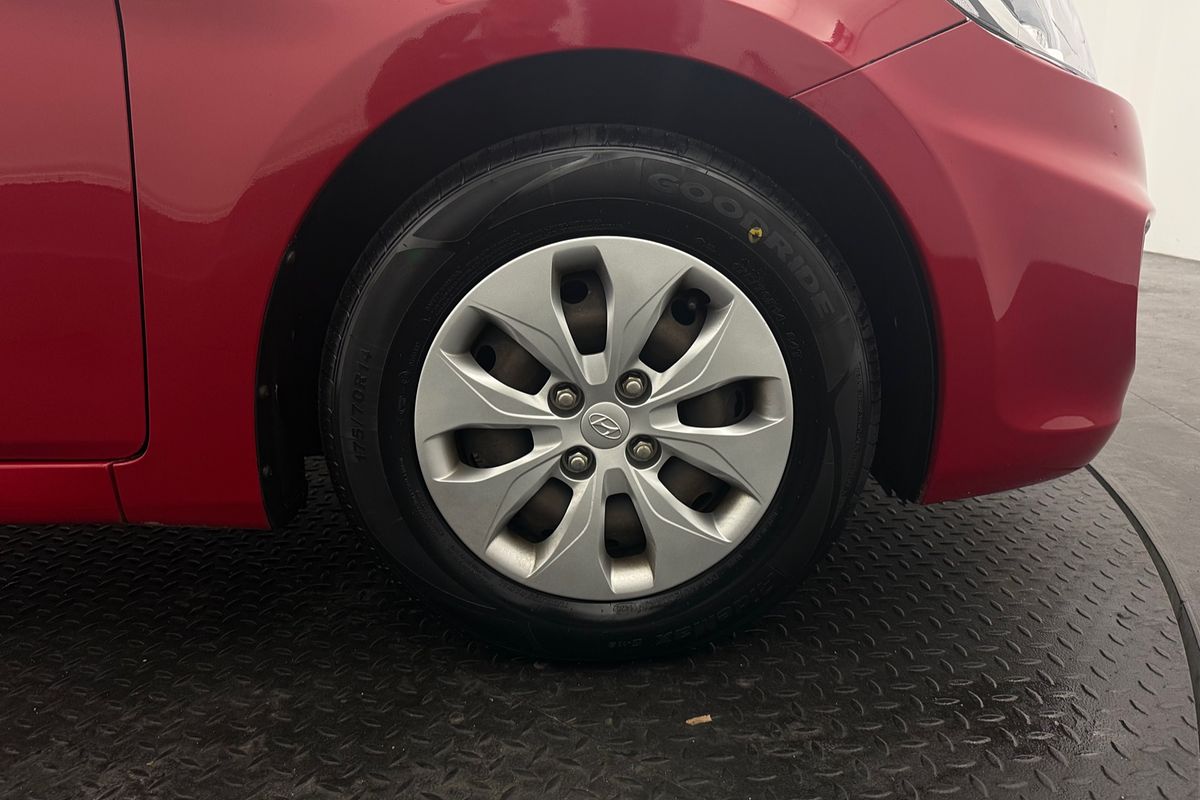 2016 Hyundai Accent Active RB4
