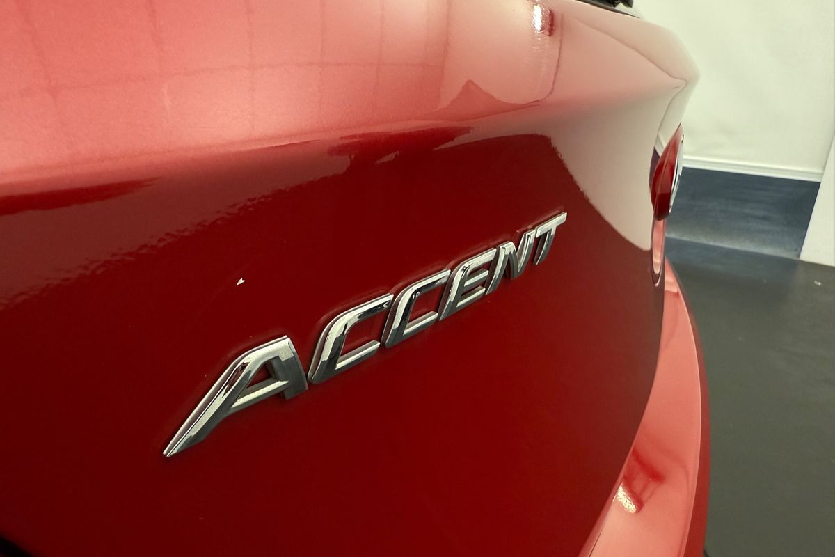 2016 Hyundai Accent Active RB4