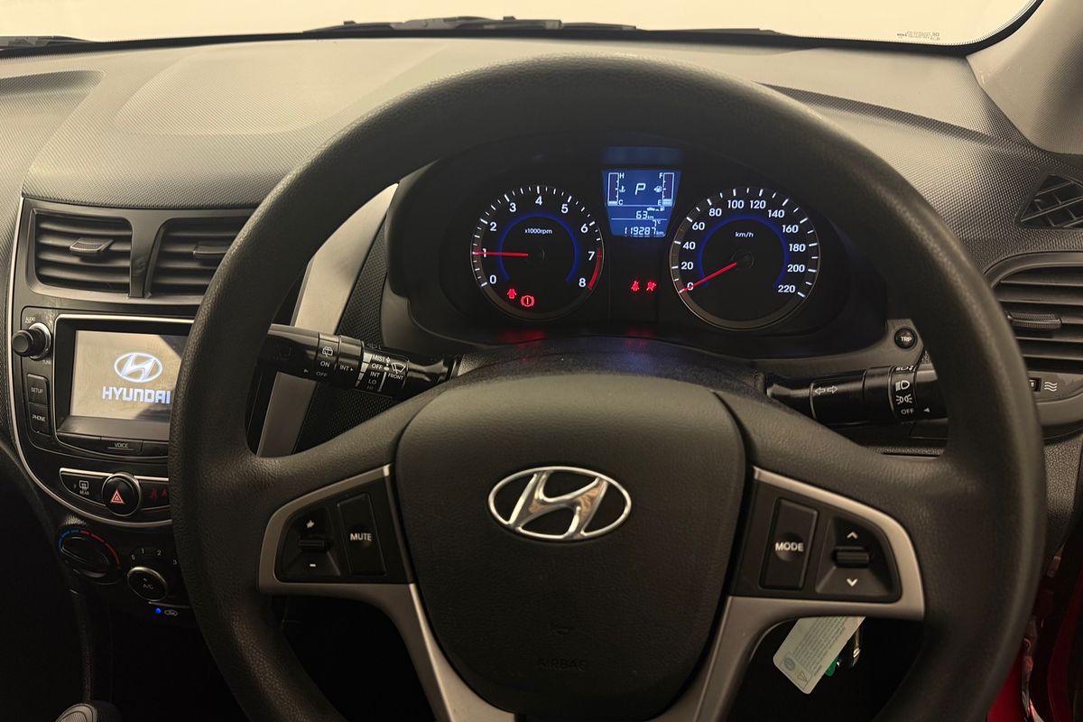 2016 Hyundai Accent Active RB4