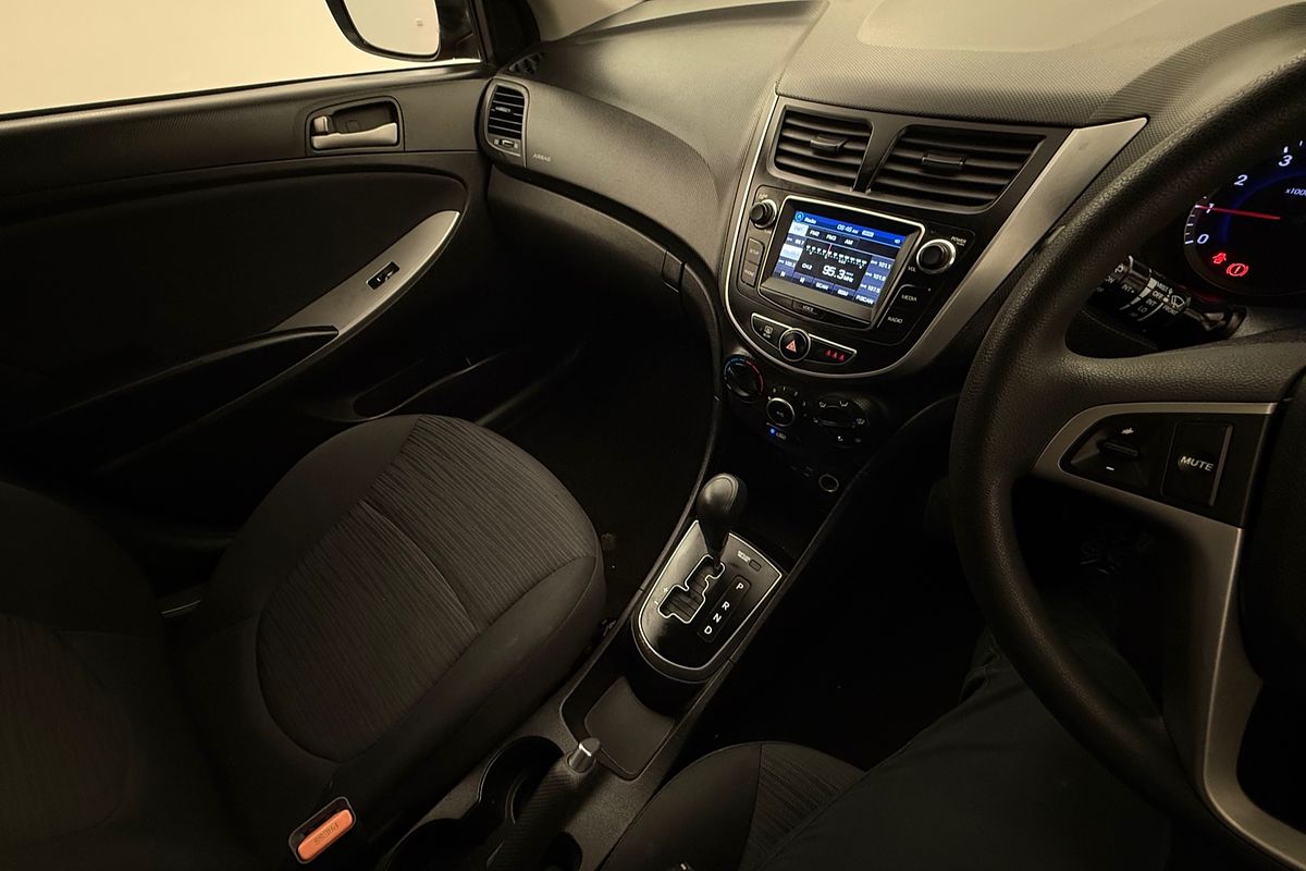 2016 Hyundai Accent Active RB4