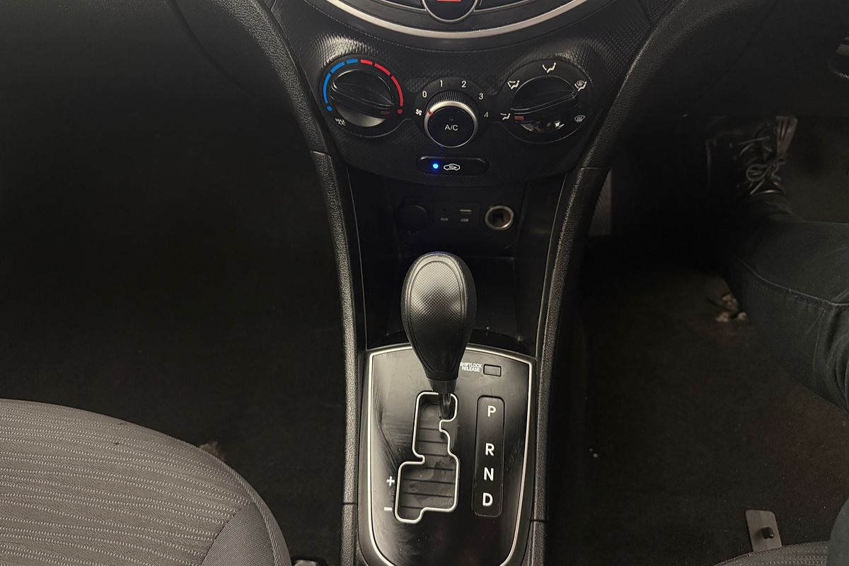 2016 Hyundai Accent Active RB4