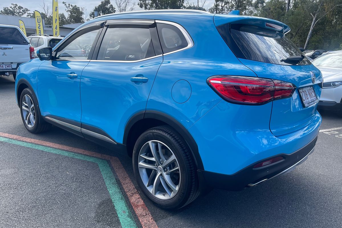 2022 MG HS Essence X SAS23