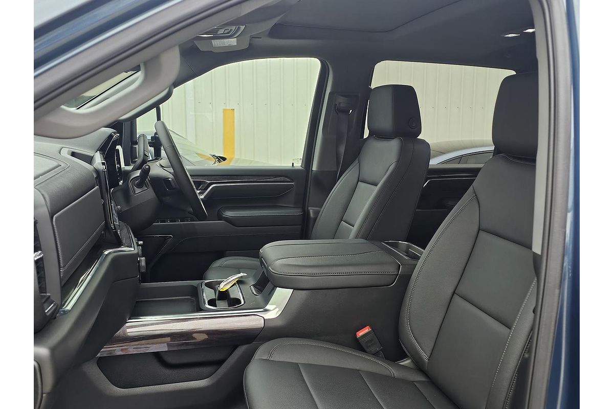 2025 Chevrolet Silverado HD LTZ Premium W/Tech Pack T1 4X4