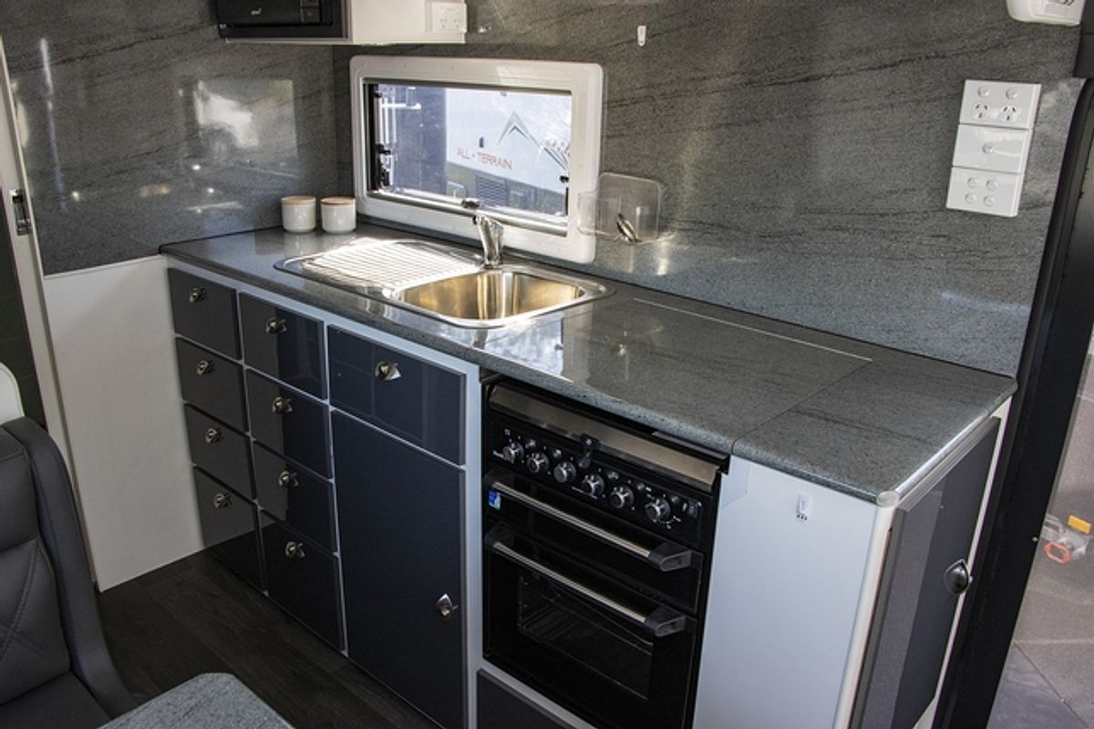 2023 Cosy Cab Caravans CORONET RV CARAVAN PTR6550