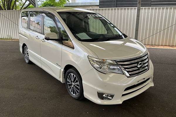 2015 Nissan Serena